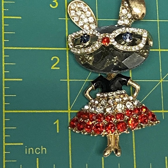 Fancy Bunny Rabbit Lady Red Rhinestone Dress Brooch Pin - Picture 3 of 3